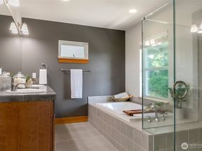 19097 Angeline Avenue NE, Suquamish WA 98392