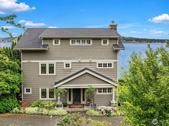 2033 E Lake Sammamish Parkway NE, Sammamish WA 98074