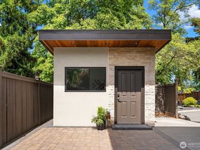 107 6th Street S, Kirkland WA 98033
