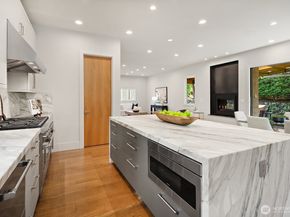 107 6th Street S, Kirkland WA 98033