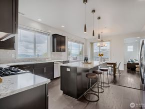 7426 S 114th St, Seattle WA 98178