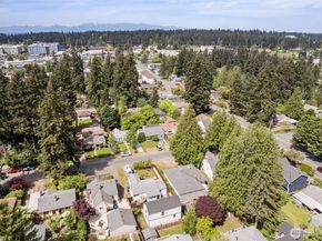 14338 Ashworth Avenue N B, Seattle WA 98133