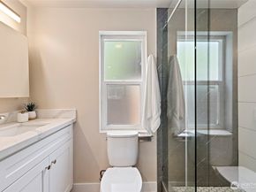 14338 Ashworth Avenue N B, Seattle WA 98133