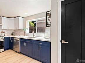 14338 Ashworth Avenue N B, Seattle WA 98133