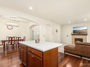 4915 NE 5th Street, Renton WA 98059
