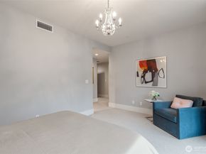1 Ward Street C, Seattle WA 98109