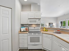 440 S 51st Court B303, Renton WA 98055