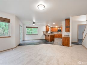 9430 NE 181st Lane, Bothell WA 98011