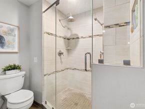 32 Cascade Key, Bellevue WA 98006