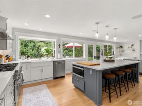 32 Cascade Key, Bellevue WA 98006