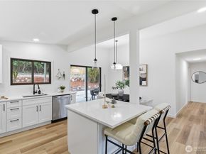 11255 Roseberg Avenue S, Seattle WA 98168