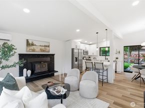 11255 Roseberg Avenue S, Seattle WA 98168