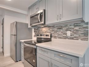3435 Auburn Way S A13, Auburn WA 98092