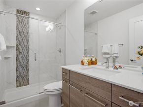16347 NE 12th Place, Bellevue WA 98008