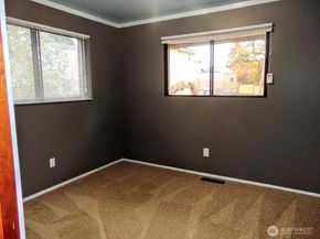 19021 46th Avenue S, SeaTac WA 98188