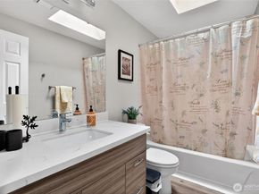21011 36th Place W, Lynnwood WA 98036