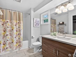 21011 36th Place W, Lynnwood WA 98036