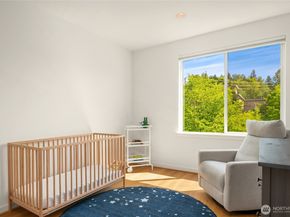 21907 25th St SE Unit C, Bothell WA 98021