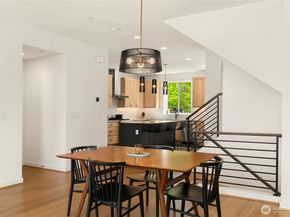 21907 25th St SE Unit C, Bothell WA 98021