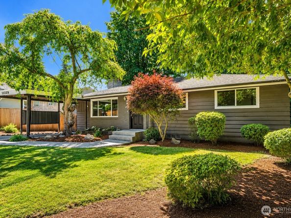 11229 29th Avenue SW, Seattle WA 98146