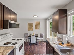 3226 Halverson Avenue, Bremerton WA 98310