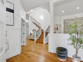10504 NE 114th Lane, Kirkland WA 98033