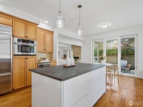 10504 NE 114th Lane, Kirkland WA 98033