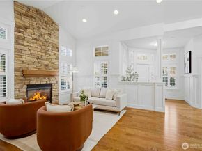 10504 NE 114th Lane, Kirkland WA 98033
