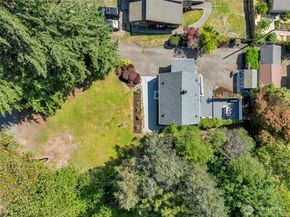 9827 22nd Avenue SW, Seattle WA 98106