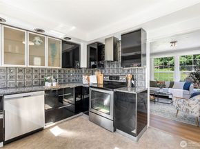 9827 22nd Avenue SW, Seattle WA 98106