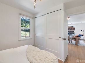 9827 22nd Avenue SW, Seattle WA 98106