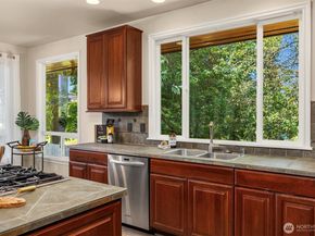 16315 Inglewood Place NE, Kenmore WA 98028