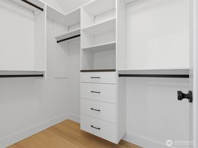 1970 25th Avenue E, Seattle WA 98112