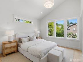 1970 25th Avenue E, Seattle WA 98112