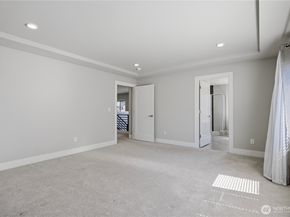 6302 SW 206th Pl, Lynnwood WA 98036