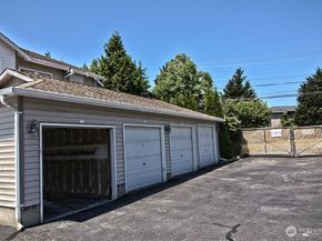 10025 9th Avenue W D101, Everett WA 98204
