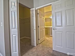 10025 9th Avenue W D101, Everett WA 98204