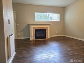 10025 9th Avenue W D101, Everett WA 98204