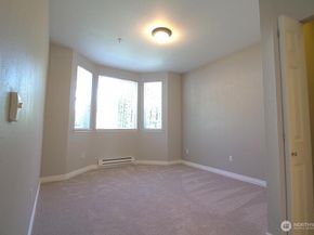10025 9th Avenue W D101, Everett WA 98204
