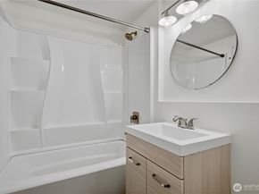 1608 151st Avenue SE, Bellevue WA 98007