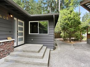 1608 151st Avenue SE, Bellevue WA 98007