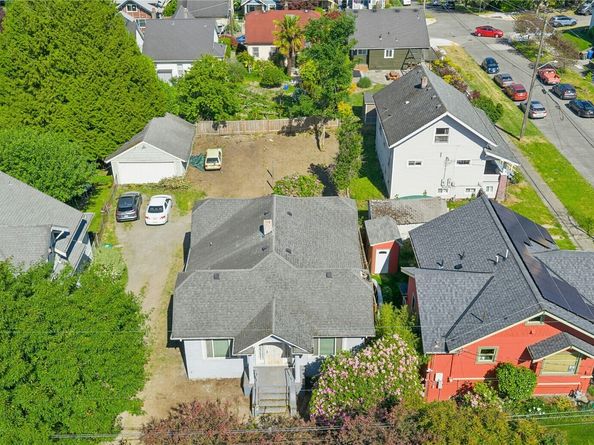2916 18th Avenue S, Seattle WA 98144