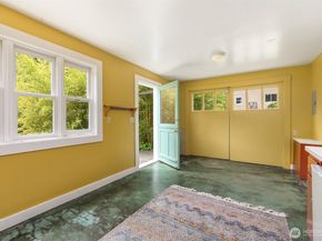 8395 NE Oddfellows, Bainbridge Island WA 98110