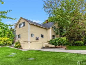 8395 NE Oddfellows, Bainbridge Island WA 98110