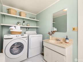 8395 NE Oddfellows, Bainbridge Island WA 98110
