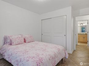 1475 N 200th Street 101, Shoreline WA 98133
