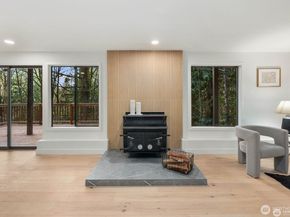25529 SE 159th Street, Issaquah WA 98027