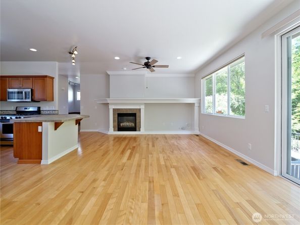 11706 239th Avenue NE, Redmond WA 98053