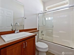 11706 239th Avenue NE, Redmond WA 98053