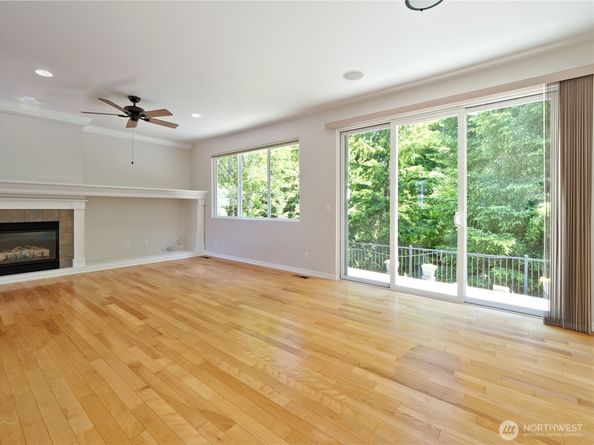 11706 239th Avenue NE, Redmond WA 98053